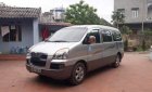 Hyundai Starex 2004 - Cần bán lại xe Hyundai Starex đời 2004, màu bạc