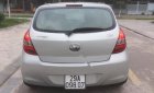 Hyundai i20 2010 - Cần bán gấp Hyundai i20 2010, màu bạc, xe nhập