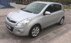 Hyundai i20 2010 - Cần bán gấp Hyundai i20 2010, màu bạc, xe nhập