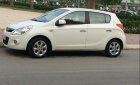 Hyundai i20 2011 - Bán Hyundai i20 năm 2011, màu trắng, nhập khẩu chính chủ, giá 355tr