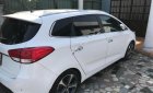 Kia Rondo Gat 2016 - Bán Kia Rondo Gat năm 2016, màu trắng số tự động, 560tr