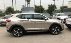 Hyundai Tucson 1.6 AT Turbo 2019 - Bán Hyundai Tucson 1.6 Turbo màu vàng cát 2019