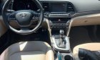 Hyundai Elantra 2.0AT 2018 - Cần bán lại xe Hyundai Elantra 2.0AT sản xuất 2018, màu trắng, 655 triệu