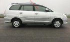 Toyota Innova 2.0G 2009 - Bán ô tô Toyota Innova 2.0G năm sản xuất 2009, màu bạc