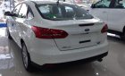 Ford Focus Titanium  2019 - Bán xe Ford Focus Titanium 4 cửa sản xuất 2019, màu trắng, 735tr, giao ngay