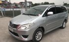 Toyota Innova 2.0 E 2012 - Bán Toyota Innova 2.0 E năm sản xuất 2012, màu bạc, giá tốt