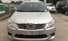 Toyota Innova 2.0 E 2012 - Bán Toyota Innova 2.0 E năm sản xuất 2012, màu bạc, giá tốt