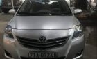 Toyota Vios  E 2013 - Bán Toyota Vios E năm 2013, màu bạc xe gia đình, giá 345 triệu