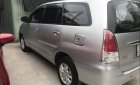 Toyota Innova 2.0G 2010 - Bán Toyota Innova 2.0G 2010, màu bạc, số sàn 