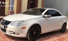 Volkswagen Eos   2009 - Bán Volkswagen Eos năm sản xuất 2009, màu trắng, xe đẹp, chất, mui cứng tự động đóng mở bằng điện