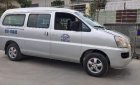 Hyundai Starex MT 2004 - Bán ô tô Hyundai Starex MT năm 2004, màu bạc, xe nhập 