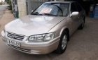 Toyota Camry  GLi  2001 - Bán Toyota Camry GLi năm 2001, màu vàng cát, 2 ghế điện