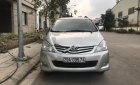 Toyota Innova 2.0G 2010 - Cần bán gấp Toyota Innova 2.0G sản xuất 2010, màu bạc số sàn