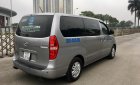 Hyundai Grand Starex 2.5MT 2017 - Bán Hyundai Grand Starex 2.5MT 2017 đăng ký 2018, màu xám, xe nhập cực đẹp