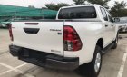 Toyota Hilux 2.4E 4x2 AT 2019 - Bán xe Toyota Hilux AT 2019, màu trắng, nhập khẩu, 695 triệu