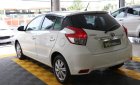 Toyota Yaris 1.5AT 2017 - Bán ô tô Toyota Yaris 1.5AT đời 2017, màu trắng