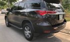 Toyota Fortuner 2.4MT 2017 - Cần bán Toyota Fortuner 2.4MT đời 2017, màu nâu, xe gia đình, giá chỉ 980 triệu