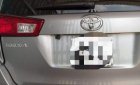 Toyota Innova 2.0E 2018 - Bán Toyota Innova 2.0E sản xuất 2018, màu bạc, số sàn