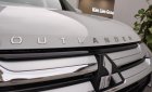 Mitsubishi Outlander AT 2019 - Bán Mitsubishi Outlander sản xuất 2019, màu trắng, tại Quảng Trị, giá 808tr, hỗ trợ trả góp 80%