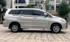 Toyota Innova 2.0 E 2014 - Bán ô tô Toyota Innova 2.0 E 2014, màu bạc, số sàn, biển Hà Nội