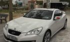 Hyundai Genesis 2011 - Cần bán lại xe Hyundai Genesis năm 2011, màu trắng xe gia đình