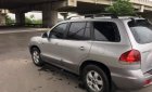 Hyundai Santa Fe 2005 - Cần bán lại xe Hyundai Santa Fe năm 2005, màu bạc chính chủ, giá chỉ 176 triệu