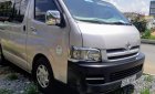 Toyota Hiace 2005 - Bán Toyota Hiace tải van 6 chỗ 850kg, máy dầu, đời 2005 chạy được giờ cấm trong nội đô TP