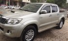 Toyota Hilux 3.0MT 2014 - Cần bán Toyota Hilux 2014, máy dầu, số sàn, màu bạc 2 cầu