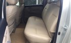 Toyota Hilux 3.0MT 2014 - Cần bán Toyota Hilux 2014, máy dầu, số sàn, màu bạc 2 cầu