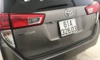 Toyota Innova 2.0E  2016 - Bán Toyota Innova 2.0E năm 2016, màu xám