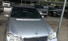 Mercedes-Benz C class  C240 2004 - Cần bán gấp Mercedes C240 sản xuất 2004, màu bạc, giá chỉ 225 triệu