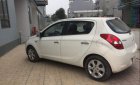 Hyundai i20 2011 - Cần bán gấp Hyundai i20 2011, màu trắng, nhập khẩu