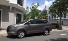 Toyota Innova 2017 - Bán Toyota Innova năm sản xuất 2017, màu xám xe gia đình