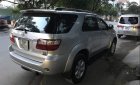 Toyota Fortuner   2010 - Cần bán xe Fortuner đời 2010 số sàn, máy dầu