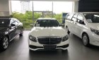Mercedes-Benz E class E200 2017 - Cần bán lại xe Mercedes E200 2017, màu trắng