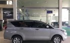 Toyota Innova E 2017 - Cần bán Toyota Innova E sx 2017, số sàn, máy xăng, xe gia đình sử dụng kỹ
