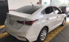 Hyundai Accent 1.4AT 2018 - Bán Hyundai Accent 1.4AT màu trắng, số tự độn, g sản xuất 2018, bản tiêu chuẩn đi 16000km