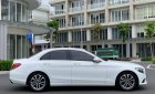 Mercedes-Benz C class C200 2018 - Cần bán Mercedes C200 2018, màu trắng /kem hộp số 9 cấp, loa bumaster