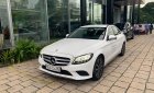 Mercedes-Benz C class C200   2019 - Bán xe Mercedes C200 Facelip màu trắng 2019, chính hãng giá tốt. Trả trước 450 triệu nhận xe ngay