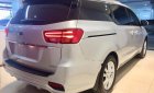 Kia Sedona Platinum D 2018 - Bán ô tô Kia Sedona Platinum D sản xuất năm 2018, màu bạc
