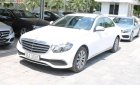 Mercedes-Benz E class E200 2018 - Cần bán lại xe Mercedes E200 đời 2018, màu trắng