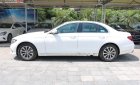 Mercedes-Benz E class E200 2018 - Cần bán lại xe Mercedes E200 đời 2018, màu trắng