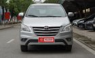 Toyota Innova 2016 - Bán ô tô Toyota Innova 2.0E năm sản xuất 2016, màu bạc