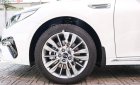 Kia Optima 2.0 AT 2019 - Bán xe Kia Optima 2.0 AT năm 2019, màu trắng, mới 100%