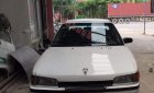 Mazda 323 MT 1997 - Cần bán Mazda 323 MT đời 1997, màu trắng