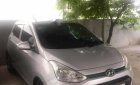 Hyundai Grand i10 2015 - Bán Hyundai Grand i10 sản xuất 2015, màu bạc, chính chủ, giá 300tr