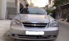 Chevrolet Lacetti  MT 2012 - Bán Chevrolet Lacetti đời 2012 màu bạc, xe gia đình 1 chủ mua mới sử dụng rất kỹ nên còn rất đẹp