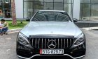 Mercedes-Benz C class C300 AMG 2018 - Bán xe Mercedes C300 AMG đen/đỏ đời 2018 lướt. Trả trước 650 triệu nhận xe ngay