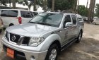 Nissan Navara 2012 - Bán Nissan Navana số tự động, bản cao cấp nhất của Nissan, 2 cầu, đời 2012, đăng ký 2013, biển Hà Nội