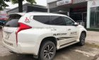 Mitsubishi Pajero Sport Xăng 2018 - Cần bán Mitsubishi Pajero Sport Xăng đời 2018, màu trắng, xe nhập số tự động